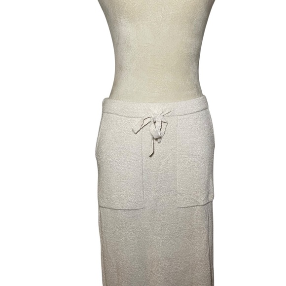 Barefoot dreams pocketed Beige Maxi Skirt with slit size small women’s - Picture 2 of 10